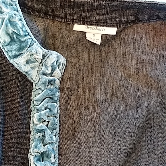 Dressbarn denim jacket with blue velour trim. Size Small. - Picture 4 of 4
